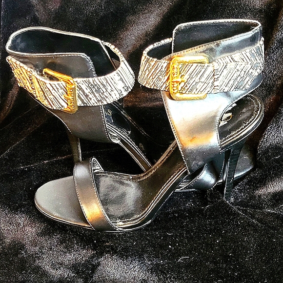 OPEN TOE STILLETO STYLE STRAP HEELS BY GUESS EXCELLENT CONDITION - Picture 5 of 11